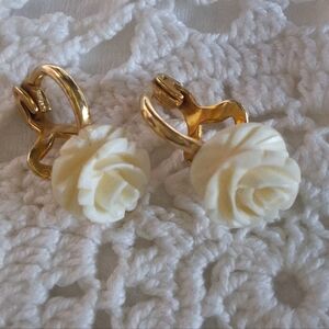 Rose Carved Faux Ivory Lever Back Flower Earrings Vintage Gold Tone Patent Pend